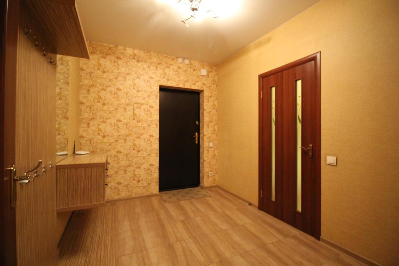 Panoramic View Lux Apartment On Metro Osokorky Kiev Esterno foto