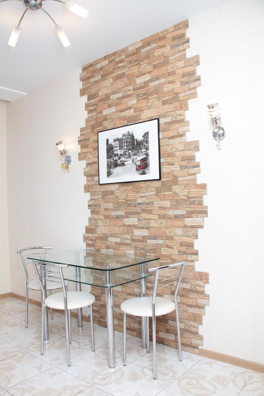 Panoramic View Lux Apartment On Metro Osokorky Kiev Esterno foto