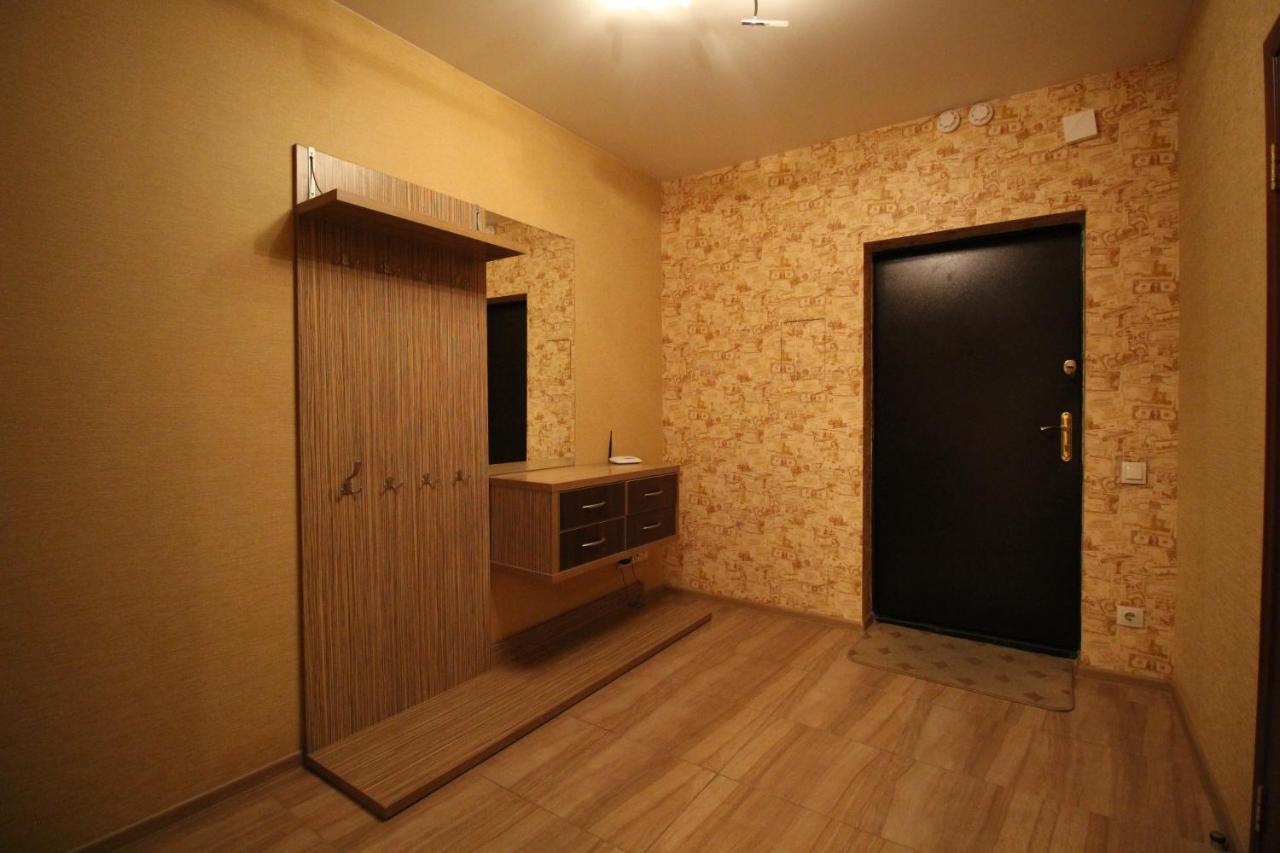 Panoramic View Lux Apartment On Metro Osokorky Kiev Esterno foto